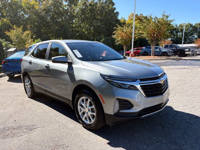 Used 2024 Chevrolet Equinox LT AWD/4WD image 7