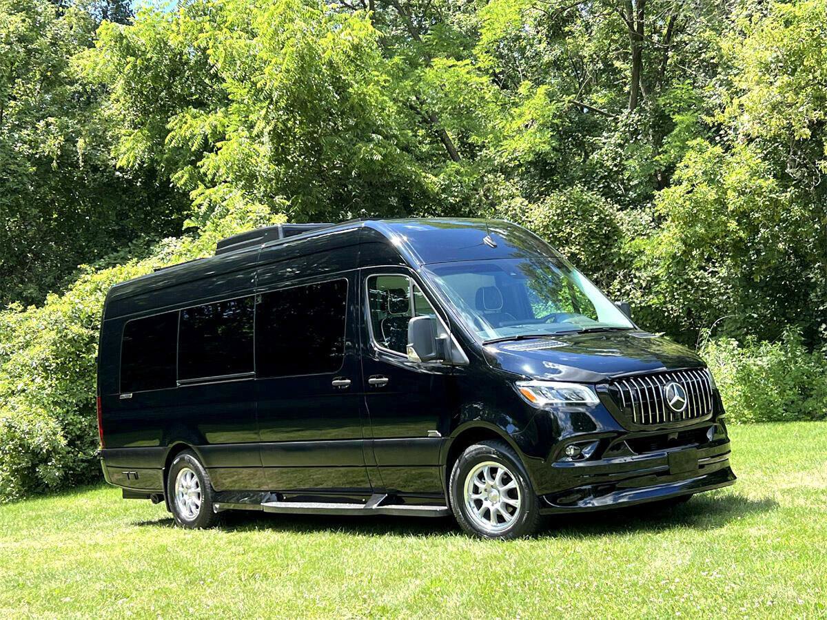 Used 2022 Mercedes-Benz Sprinter 3500 image 23