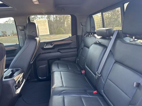 Used 2024 GMC Sierra 1500 Denali w/ Technology Package AWD/4WD image 24