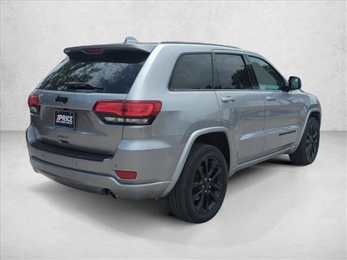 Used 2020 Jeep Grand Cherokee Altitude RWD image 5