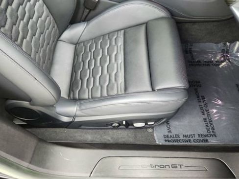 Used 2023 Audi e-tron GT Premium Plus w/ Performance Package image 22