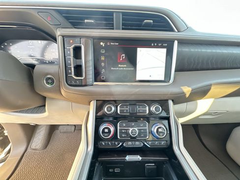 Certified 2023 GMC Yukon Denali AWD/4WD image 14
