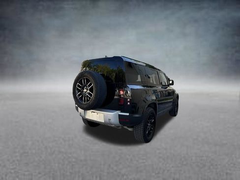 Used 2025 Land Rover Defender 110 S AWD/4WD image 7