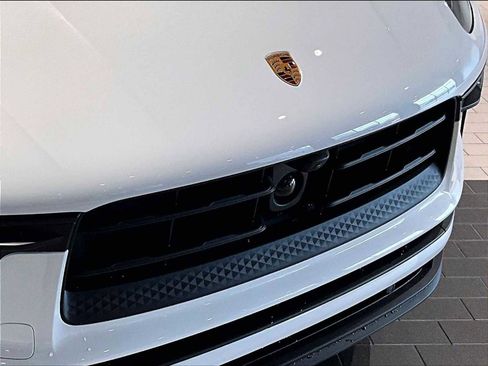 New 2026 Porsche Macan S image 30