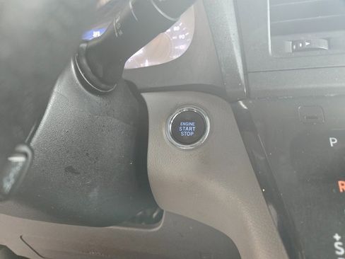 Used 2017 Toyota Sienna XLE image 17