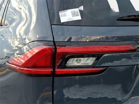 Certified 2024 Toyota Grand Highlander Limited image 15