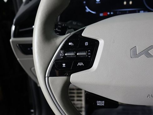 Used 2023 Kia Niro Wave w/ Wave Preserve Package image 43