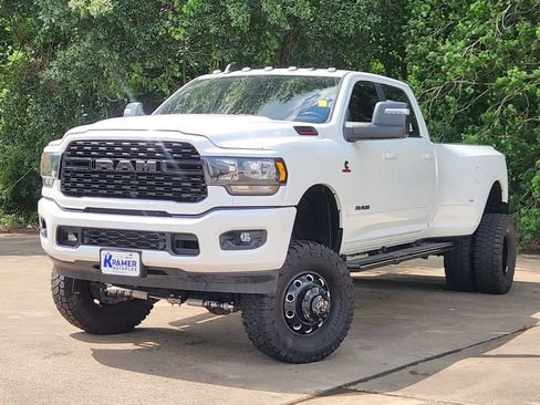 Used 2024 RAM 3500 Big Horn w/ Night Edition AWD/4WD image 1
