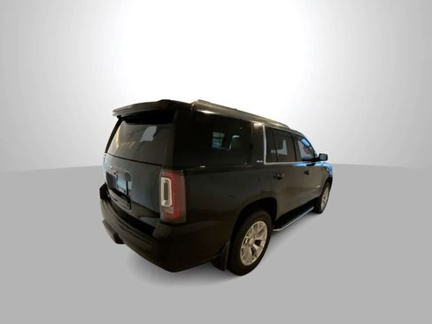 Used 2017 GMC Yukon SLE w/ SLE Value Package image 8