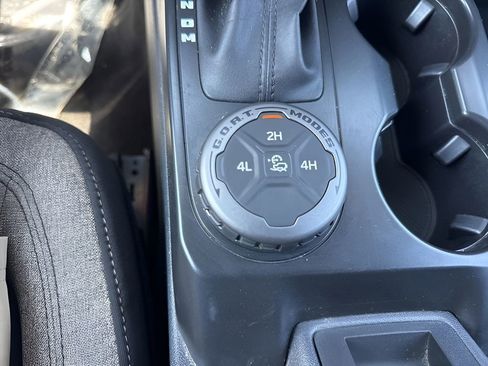 Used 2025 Ford Bronco Big Bend AWD/4WD image 13