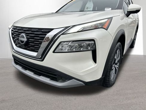 Certified 2022 Nissan Rogue SV w/ SV Premium Package image 39