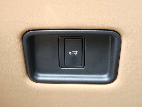 New 2026 Land Rover Range Rover Long Wheelbase SE AWD/4WD image 20