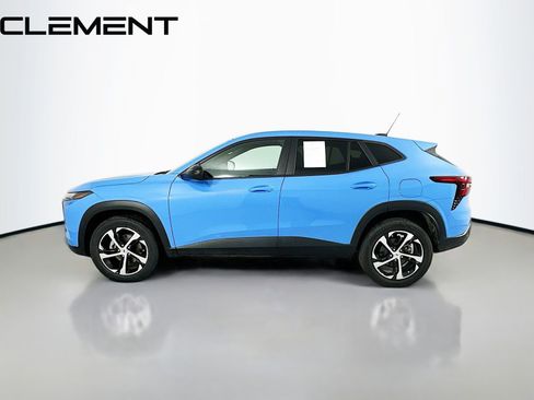 Used 2024 Chevrolet Trax RS FWD image 6