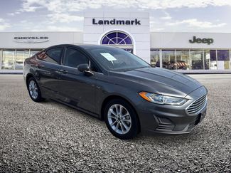 Used 2020 Ford Fusion SE video 1