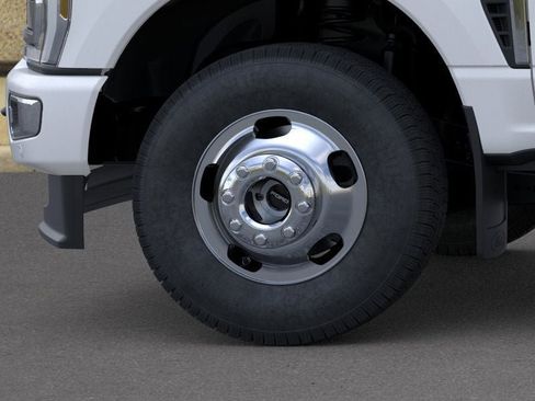 New 2026 Ford F350 4x4 Crew Cab DRW Super Duty image 19