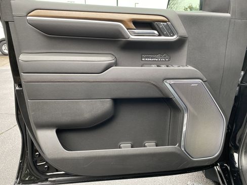 Used 2024 Chevrolet Silverado 1500 High Country w/ Technology Package image 15