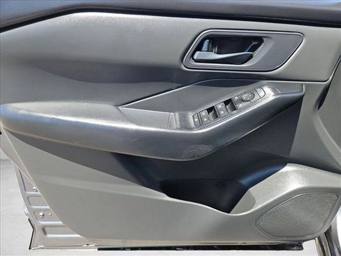 Certified 2026 Nissan Rogue S FWD image 17