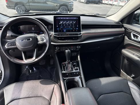 Used 2022 Jeep Compass Trailhawk w/ Trailhawk Elite Group AWD/4WD image 14