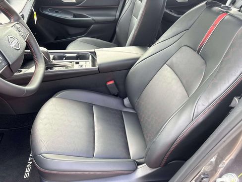 New 2026 Nissan Sentra SR w/ SR Premium Package FWD image 21