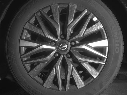 Used 2025 Nissan Altima 2.5 SV image 14