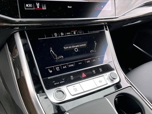 New 2026 Audi Q8 Premium Plus image 16