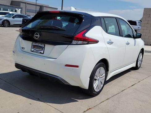 Used 2025 Nissan Leaf S FWD image 3