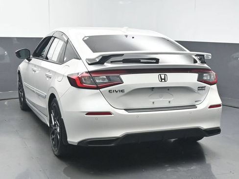 Used 2025 Honda Civic Sport Touring image 6