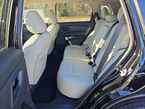 New 2026 Nissan Rogue S image 26