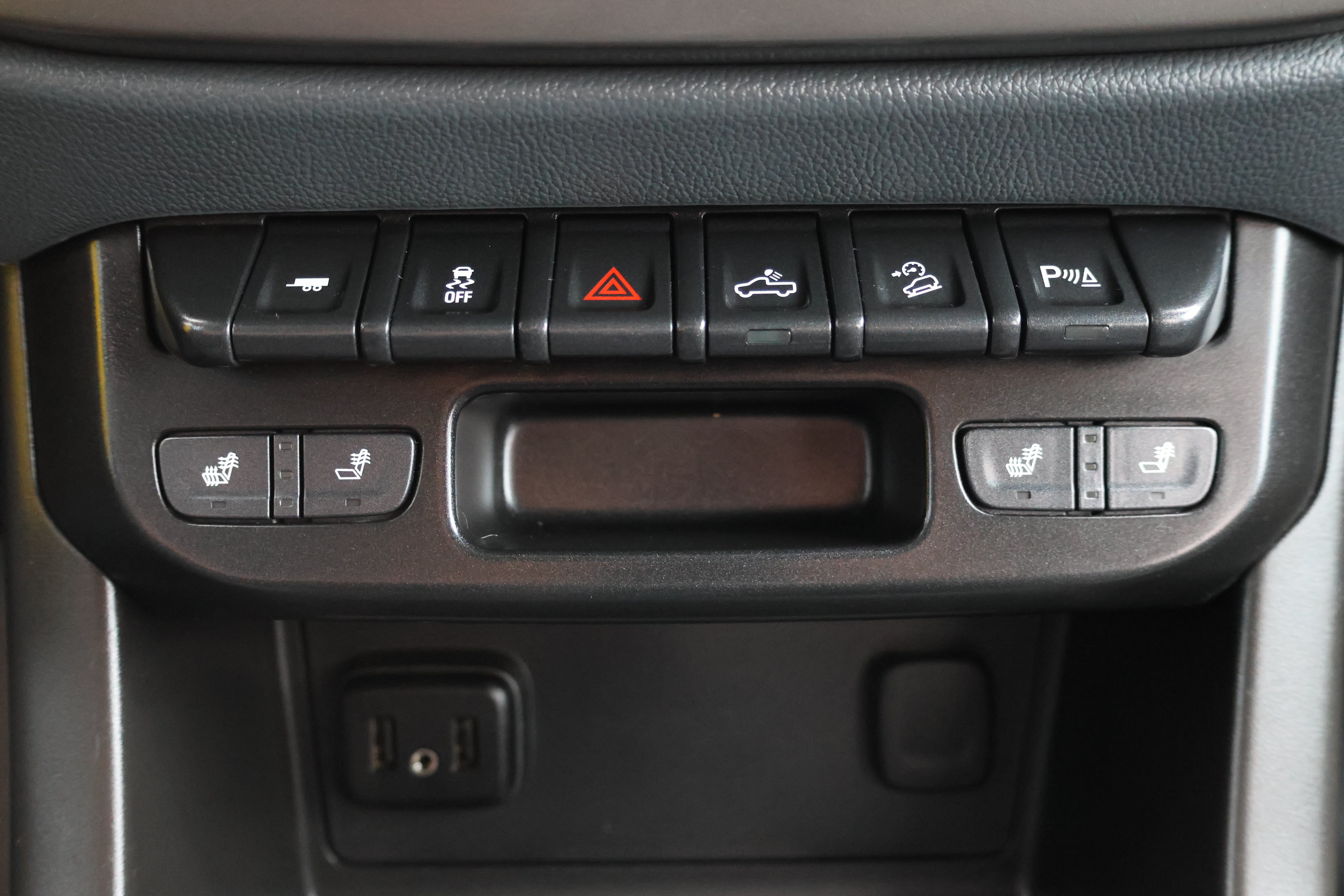 Used 2022 Chevrolet Colorado Z71 AWD/4WD image 35
