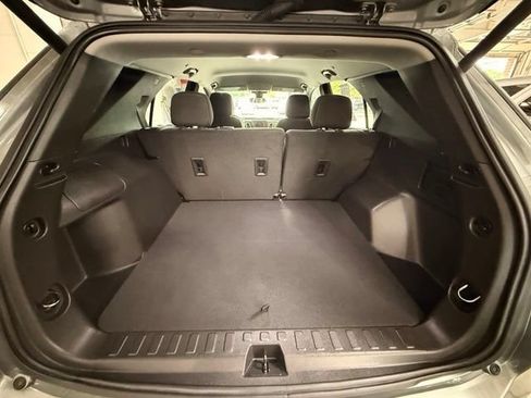 Used 2024 Chevrolet Equinox LT FWD image 20
