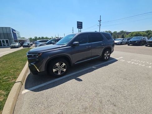 Used 2024 Honda Pilot EX-L image 2
