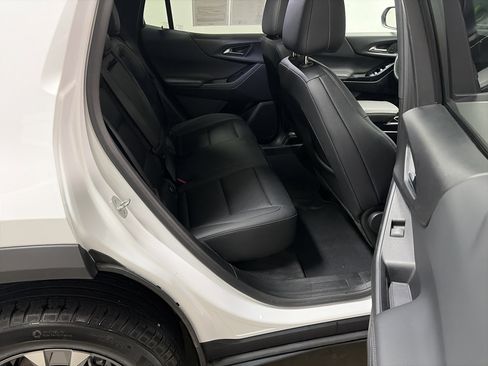 Used 2025 Chevrolet Equinox LT w/ Convenience Package II image 31