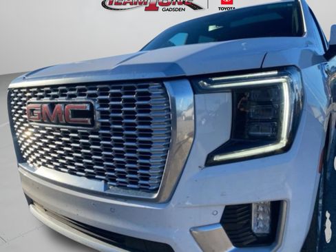 Used 2024 GMC Yukon XL Denali RWD image 10