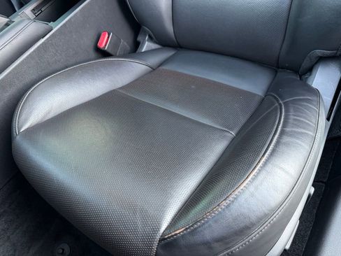 Used 2024 MAZDA MAZDA3 Hatchback w/Premium Plus Pkg image 23