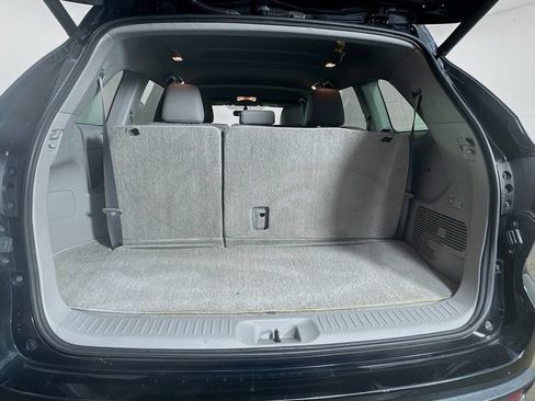 Used 2014 Toyota Highlander Plus FWD image 30