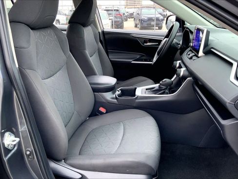 Used 2024 Toyota RAV4 XLE image 8