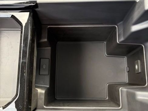 New 2024 Chevrolet Silverado EV RST image 17