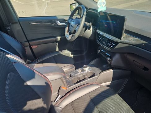 Used 2024 Ford Escape ST-Line w/ Tech Pack #1 FWD image 11