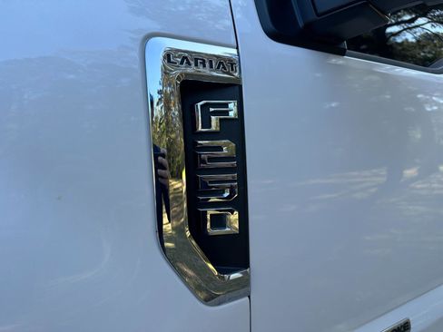 Used 2017 Ford F250 Lariat w/ Chrome Package image 49