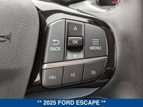 New 2025 Ford Escape SE image 46