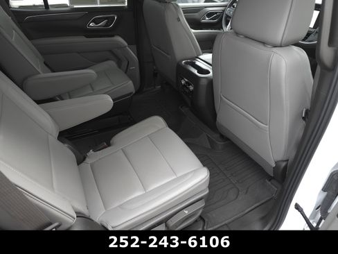 Used 2023 GMC Yukon SLT w/ SLT Premium Package image 73