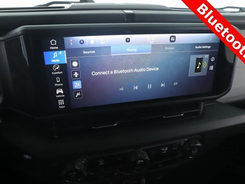 Used 2024 Jeep Gladiator Sport image 3