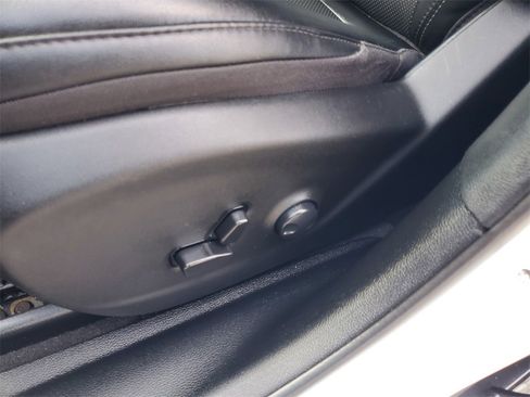 Used 2023 Jeep Cherokee Altitude Lux image 15