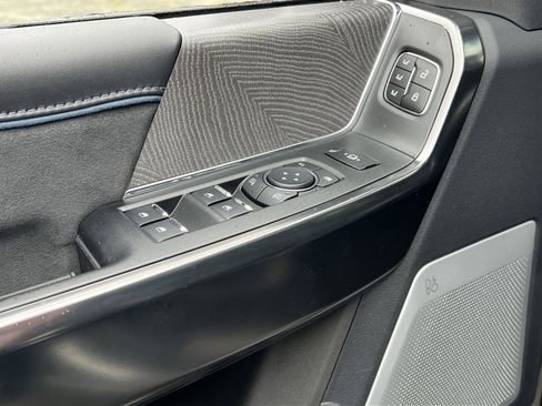 New 2025 Ford F250 Platinum image 15