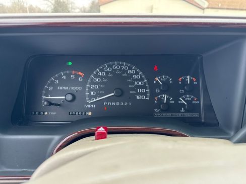 Used 2000 Cadillac Escalade 4WD image 18