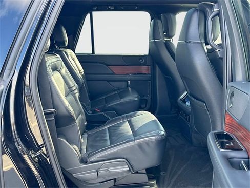 Used 2024 Lincoln Navigator L Reserve image 21