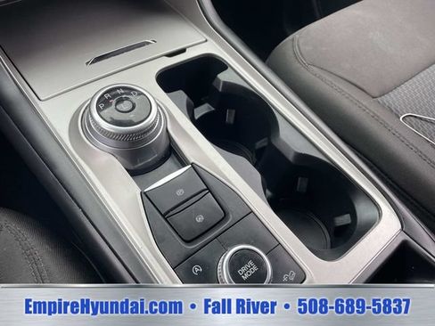 Used 2022 Ford Explorer XLT AWD/4WD image 24