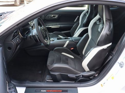 Used 2022 Ford Mustang Shelby GT500 w/ Carbon Fiber Track Pack image 25