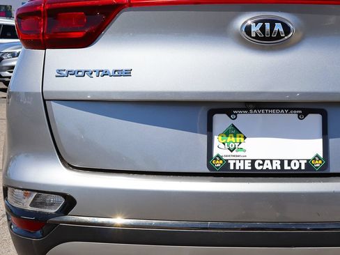 Used 2020 Kia Sportage S FWD image 19