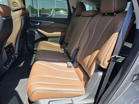 Used 2023 Acura MDX SH-AWD w/ Advance Package image 10